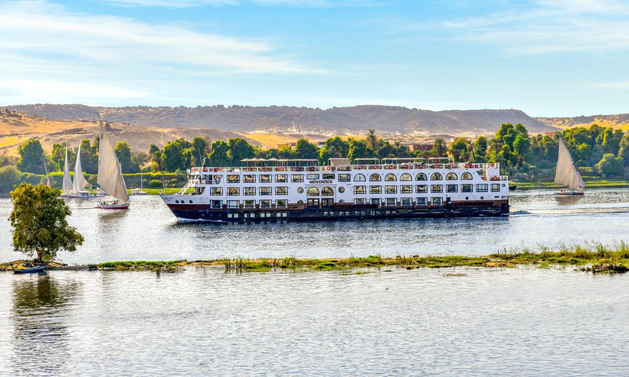 Hotel Moevenpick Ms Sunray Luxor Exterior foto