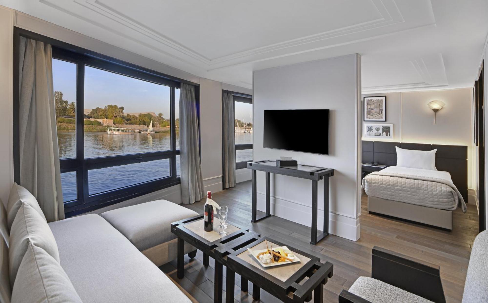 Hotel Moevenpick Ms Sunray Luxor Exterior foto