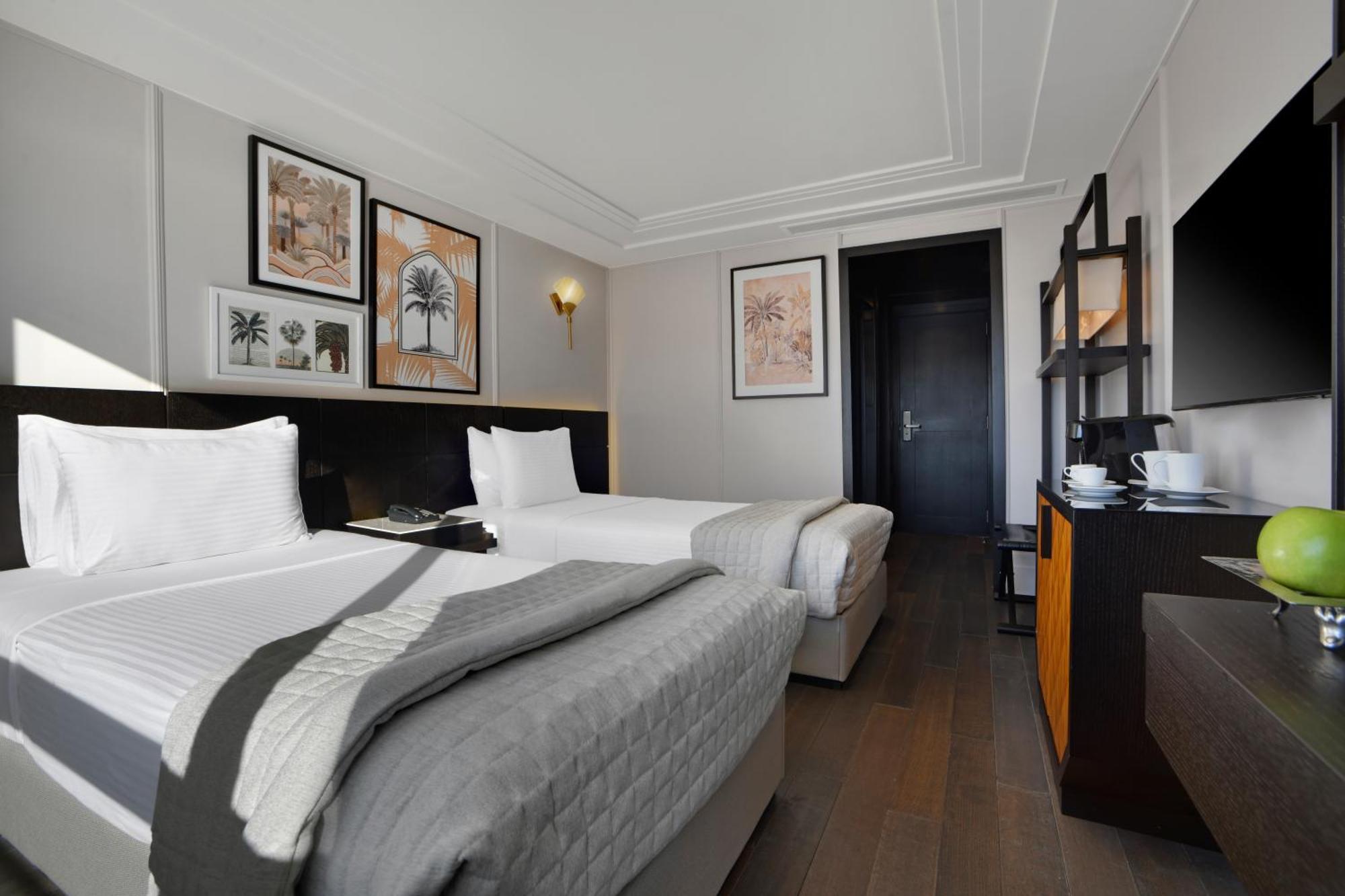 Hotel Moevenpick Ms Sunray Luxor Exterior foto